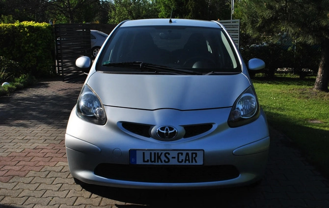 Toyota Aygo cena 11999 przebieg: 170000, rok produkcji 2007 z Barwice małe 781